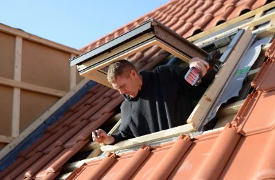 Pose de fenêtres de toit Velux à Labalme